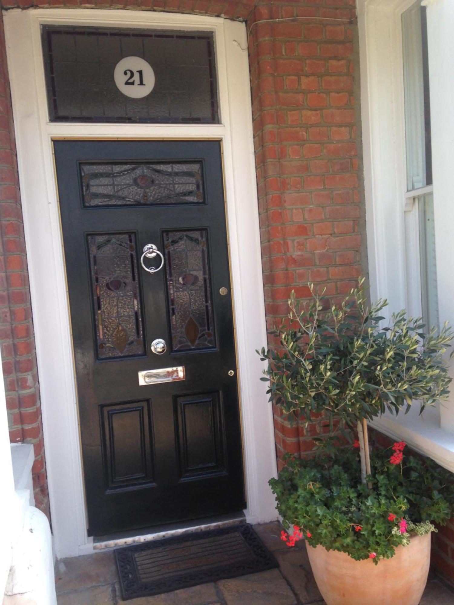 Wimbledon Park Bed & Breakfast London Bagian luar foto