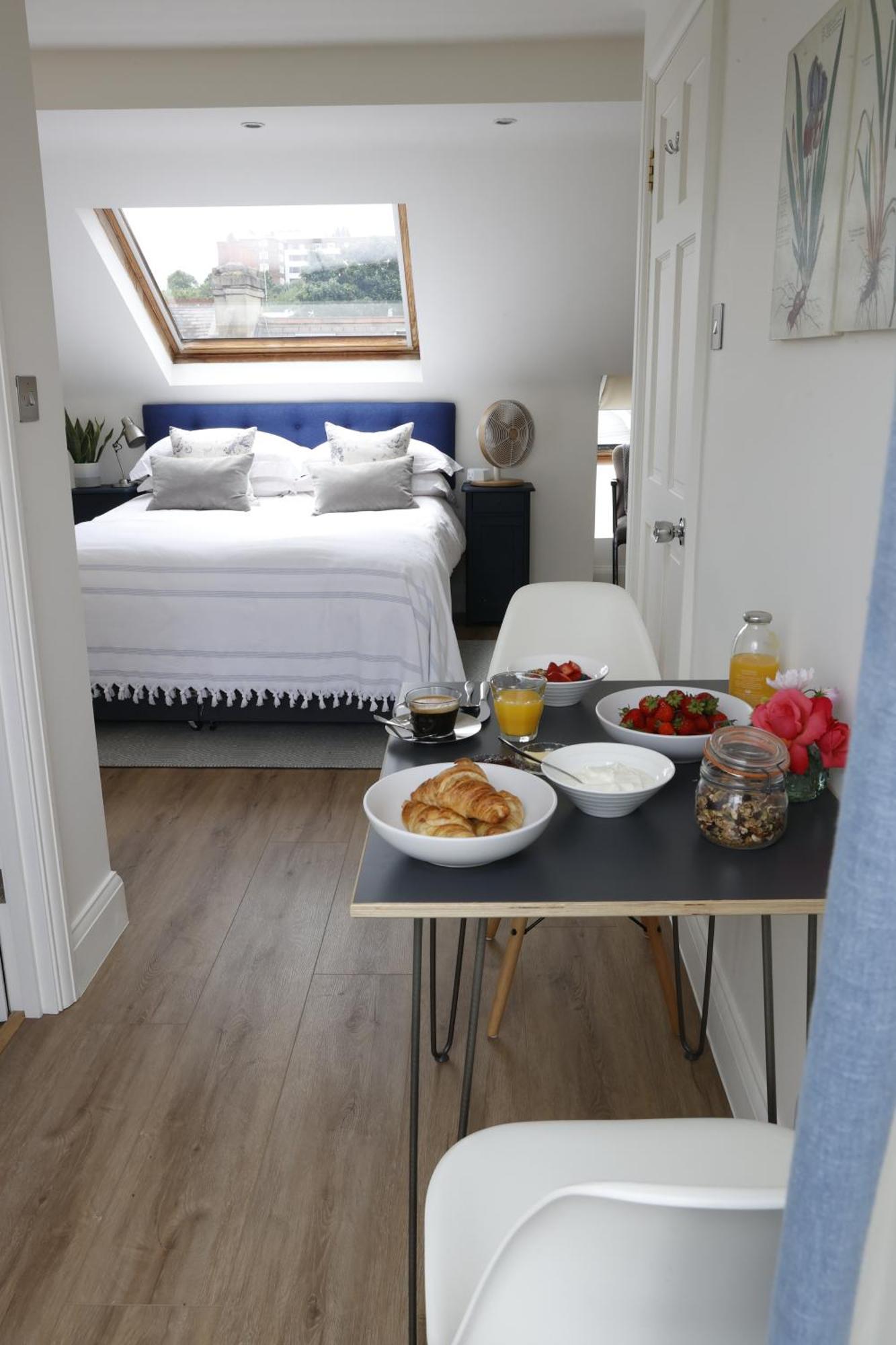 Wimbledon Park Bed & Breakfast London Bagian luar foto