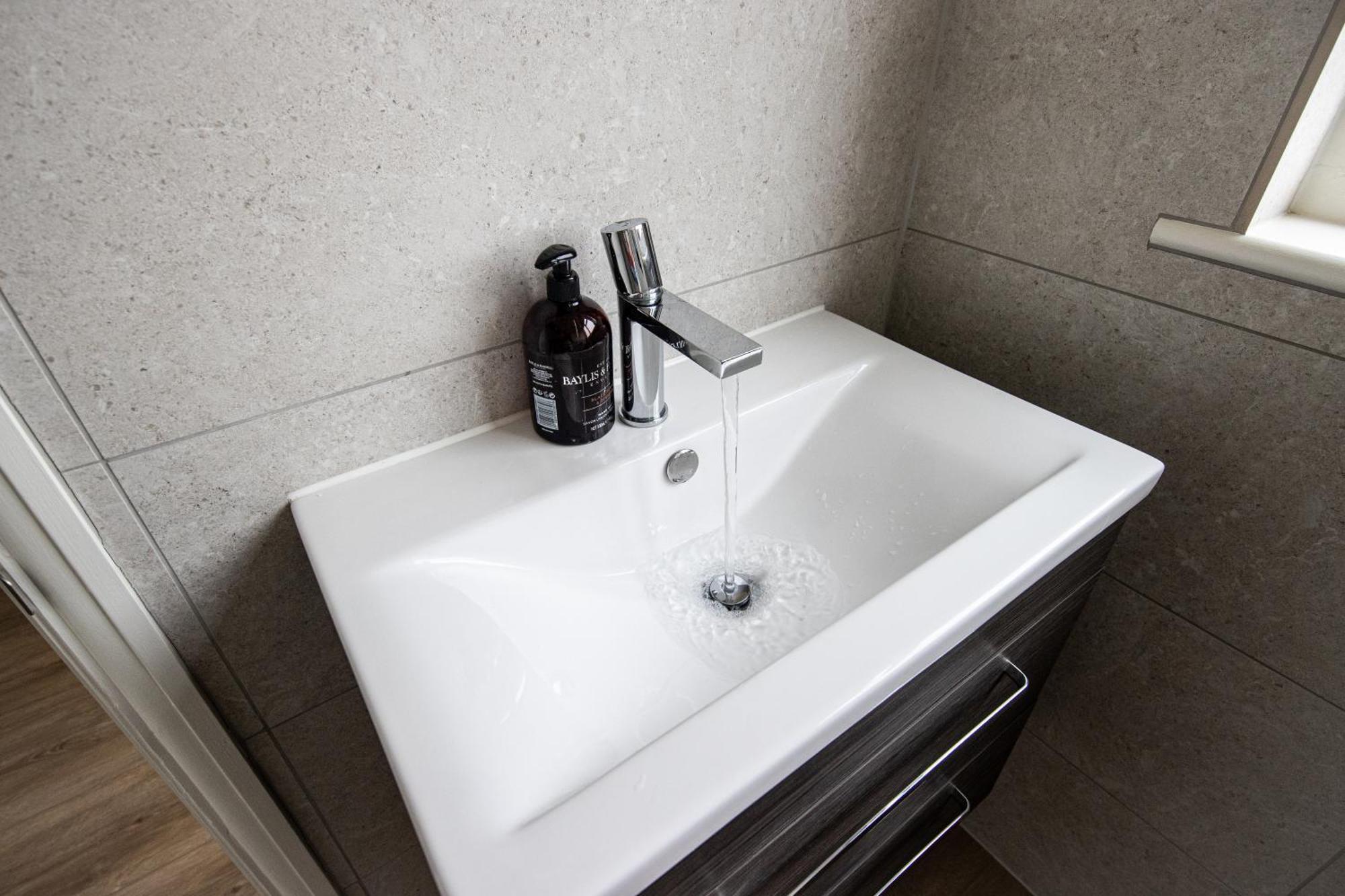Wimbledon Park Bed & Breakfast London Bagian luar foto